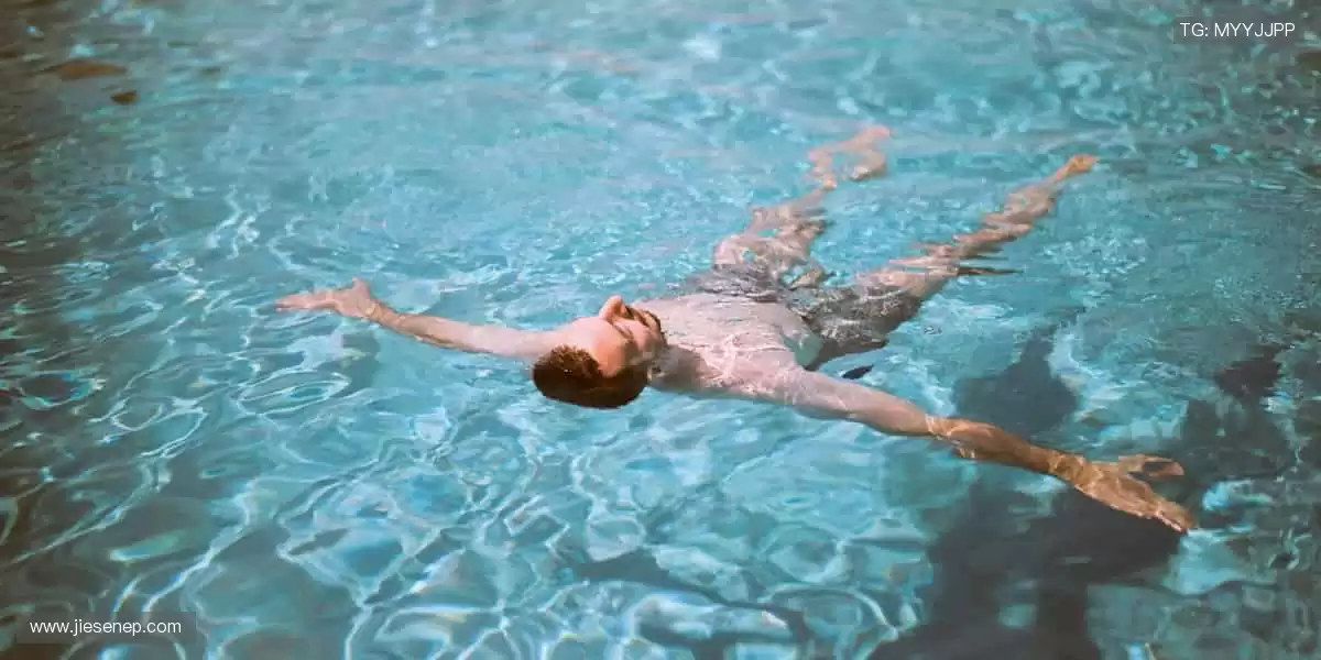 指尖滑动，精彩无限！📱 随时随地，畅享体育直播新体验！